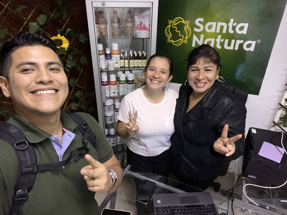 Equipo y comunidad Santa Natura